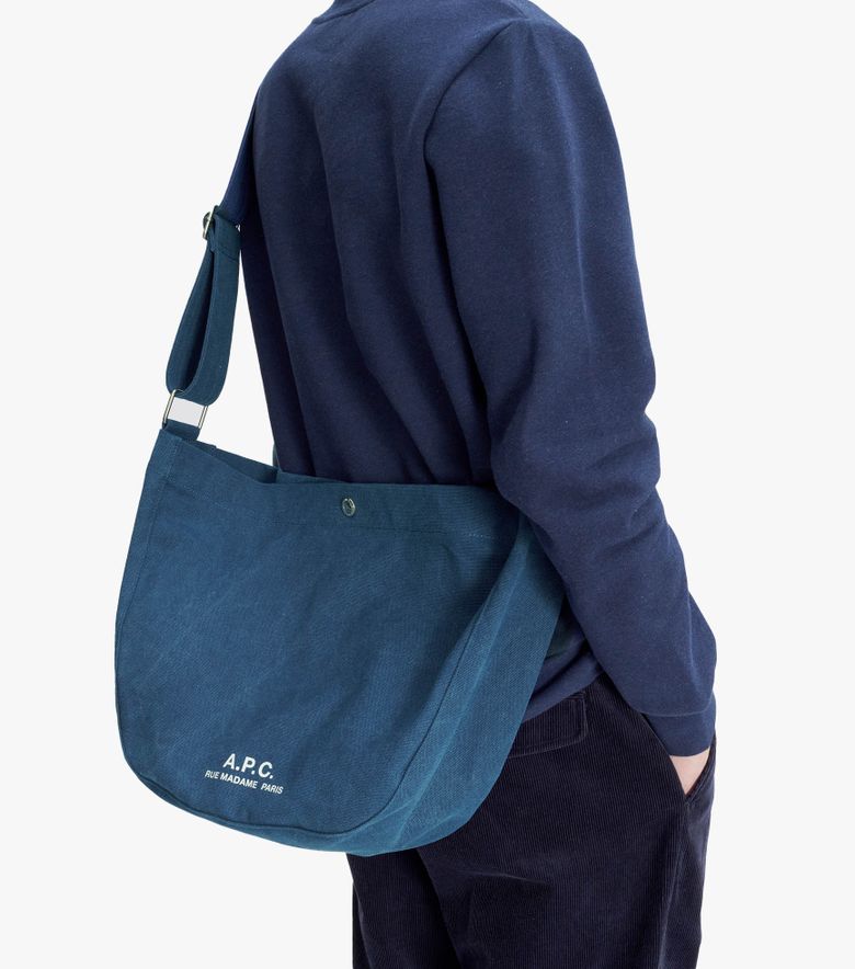 A.P.C. Besace Journal Marine