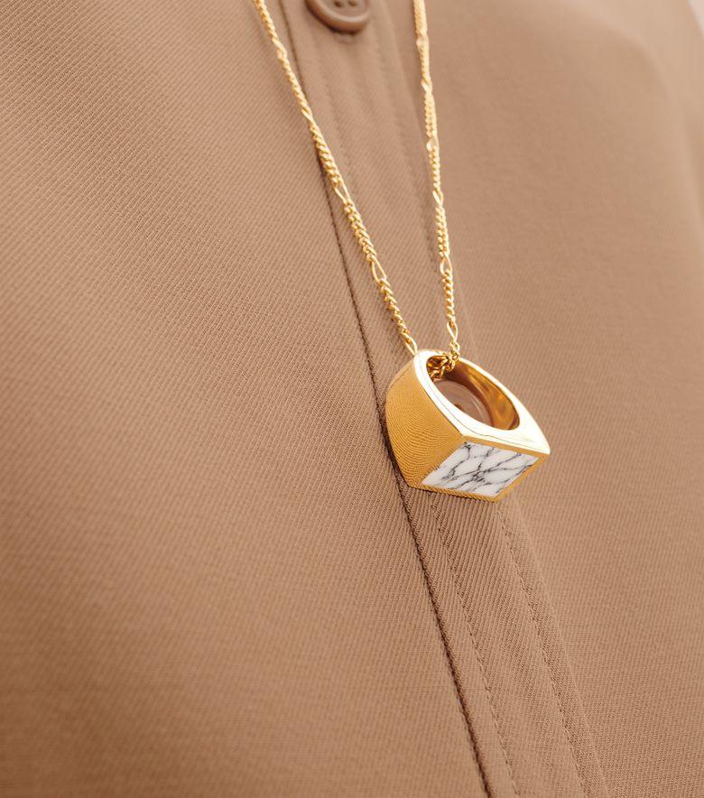 A.P.C. Collier Suzanne Or