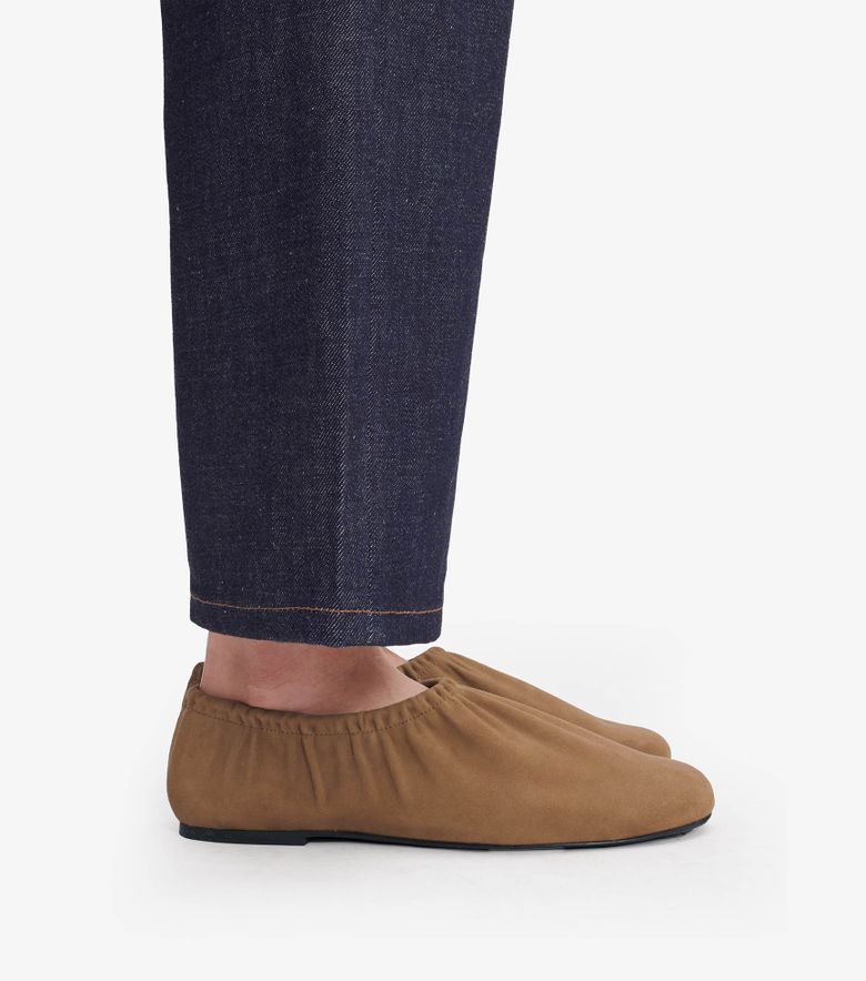 A.P.C. Slip-On Swan Camel