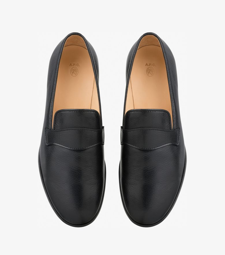 COLLABORATIONS Mocassins Ugo F A.P.C. Anastasia Barbieri Noir