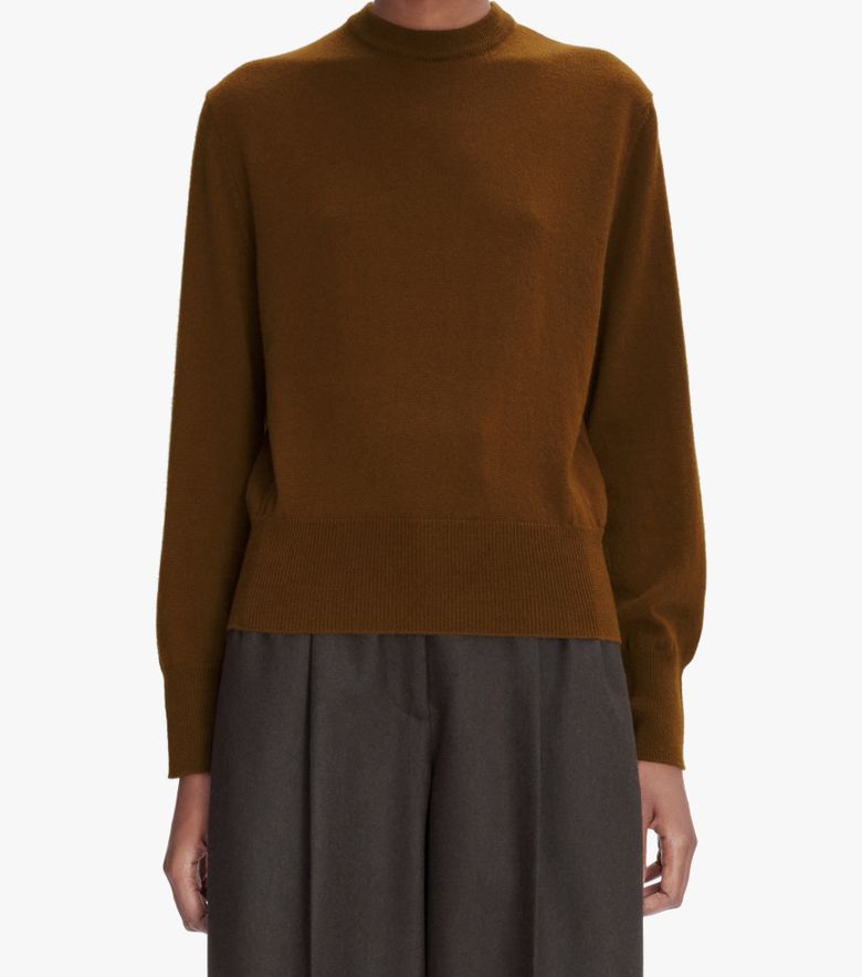 COLLABORATIONS Pull Lucia A.P.C. Anastasia Barbieri Marron