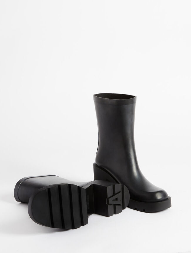 Aigle La Botte De Pluie à Talon Monceau Le Meilleur Atout Pour Allier Style Et Confort En Ville. Femme