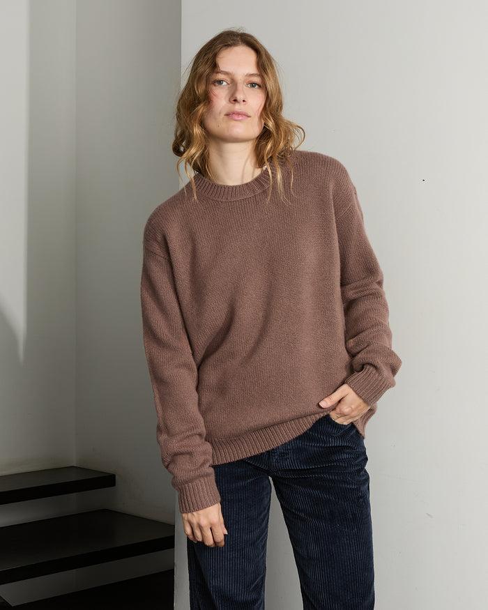 alexandra golovanoff Bettina brown 17