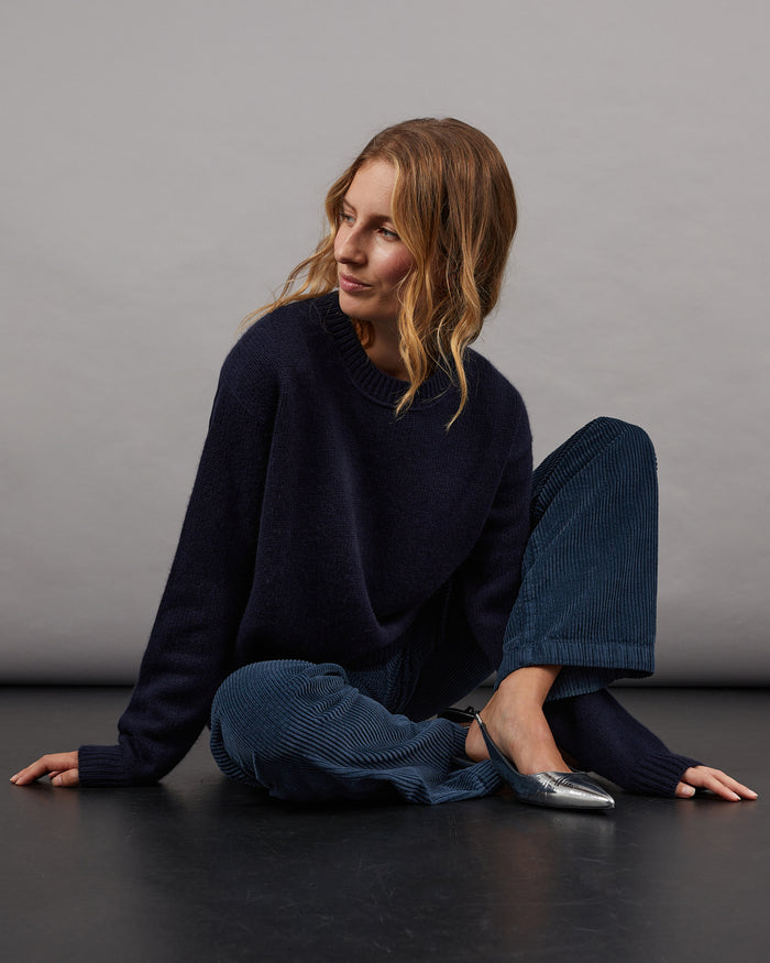 Alexandra Golovanoff Bettina Navy 15