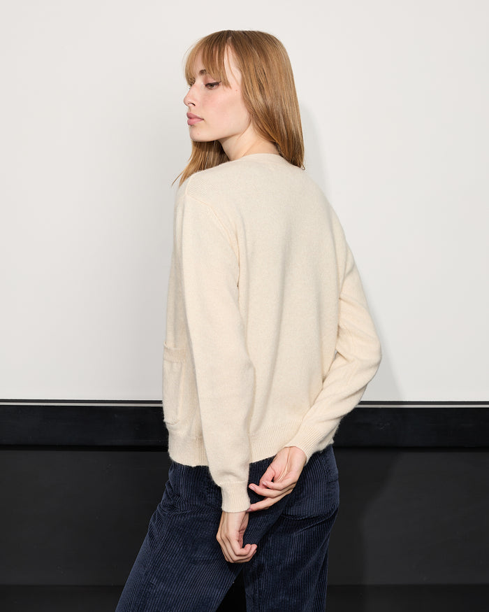 Alexandra Golovanoff Cardigan Granny Powder 17