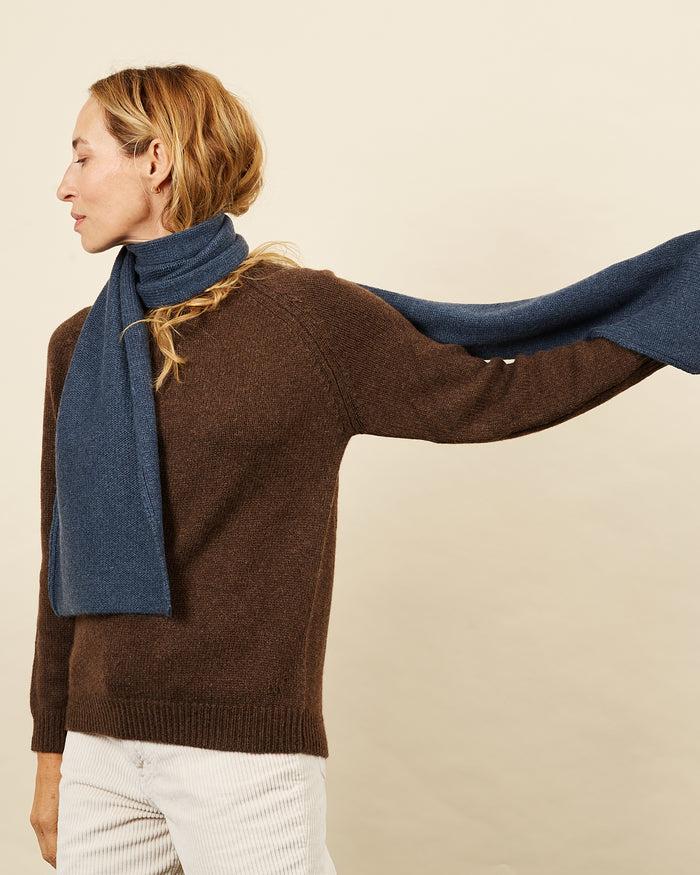 alexandra golovanoff Echarpe blue 15