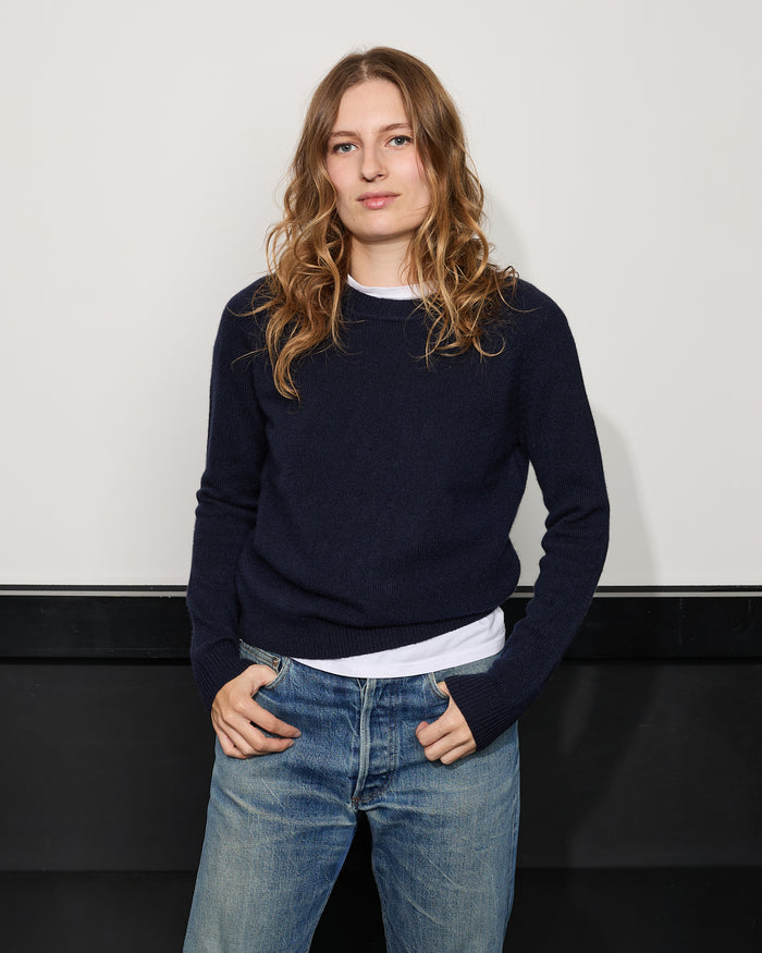 alexandra golovanoff Mila navy 17