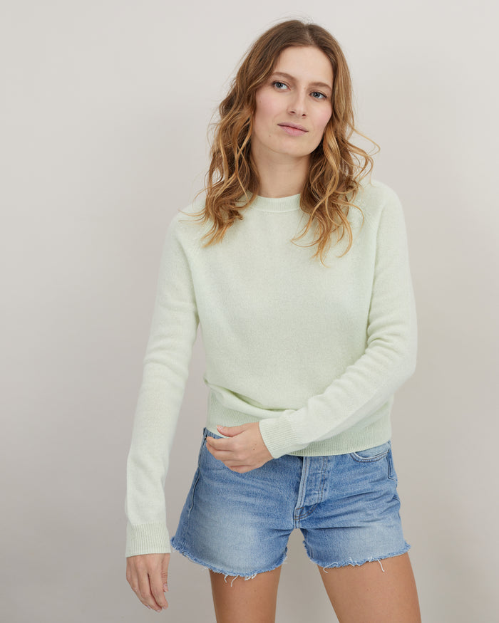 alexandra golovanoff Mila Superlight pastis 16