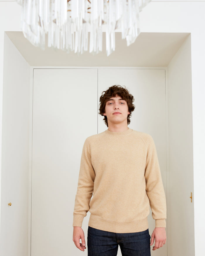 alexandra golovanoff Milo Man beige 13