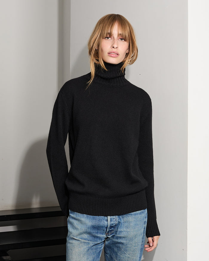 alexandra golovanoff Pierre black 17