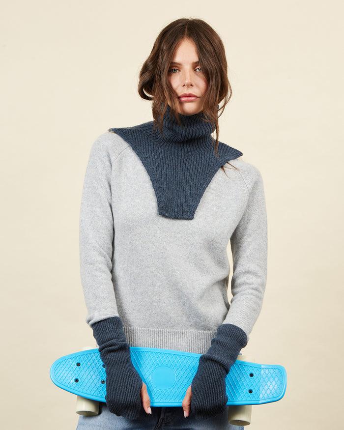 alexandra golovanoff Plastron blue 15