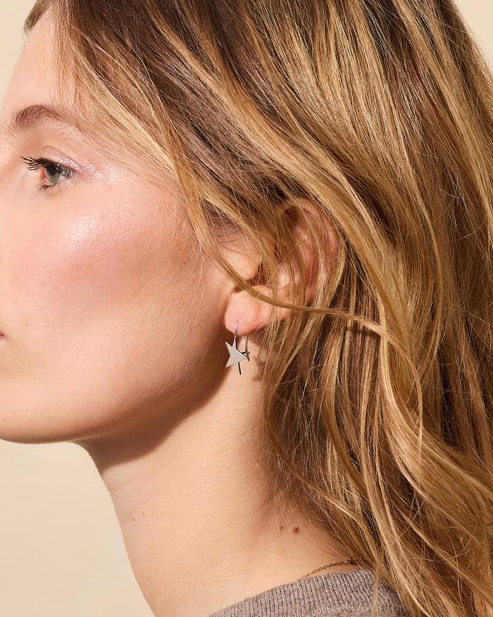 alexandra golovanoff Paire de boucles d'oreille Etoile or blanc