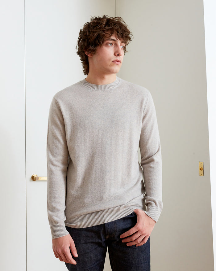 alexandra golovanoff Virgile Man Light beige grisé 12