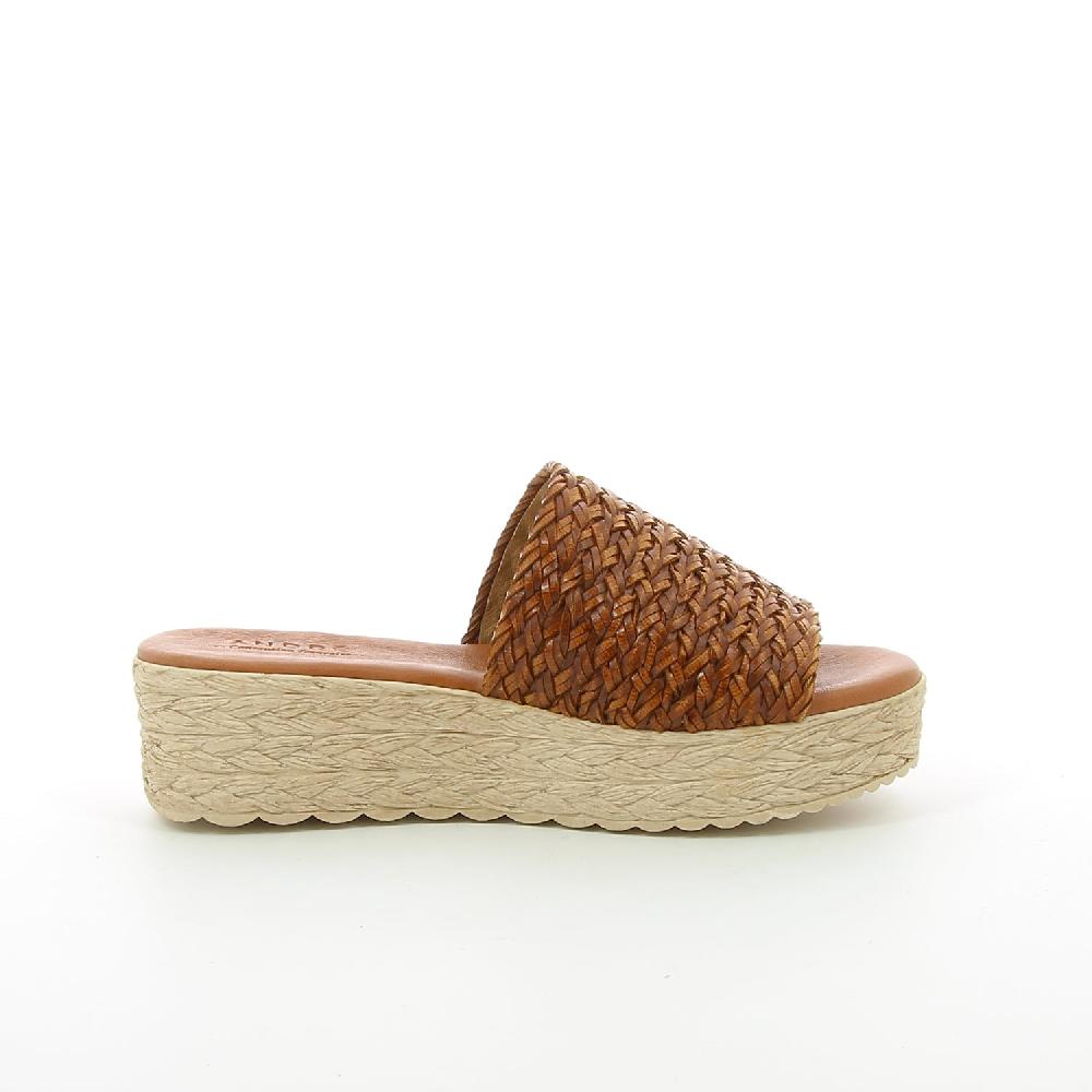 André MULE RYM MARRON