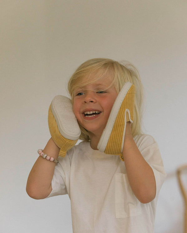 Angarde Chausson Enfant Jaune En Velours