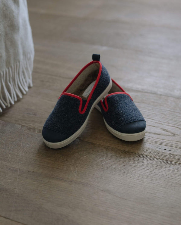 Angarde Chausson Enfant Marine Rouge