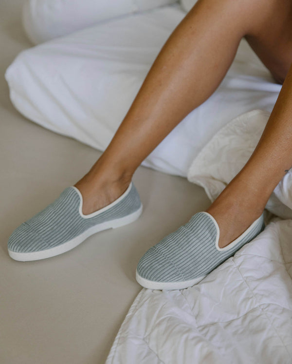 Angarde Chausson Femme Ciel En Velours