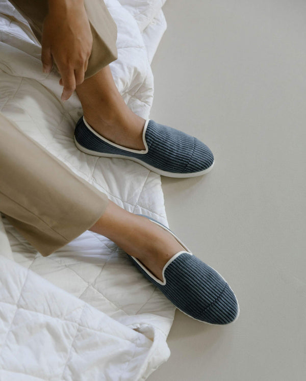Angarde Chausson Femme Marine En Velours