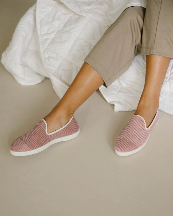 Angarde Chausson Femme Rose En Velours