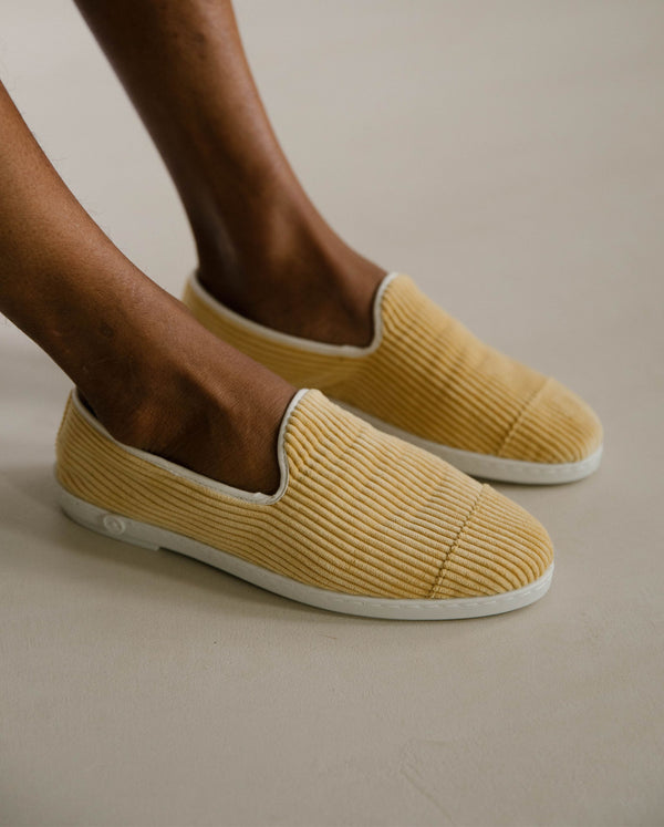 Angarde Chausson Homme Velours Jaune