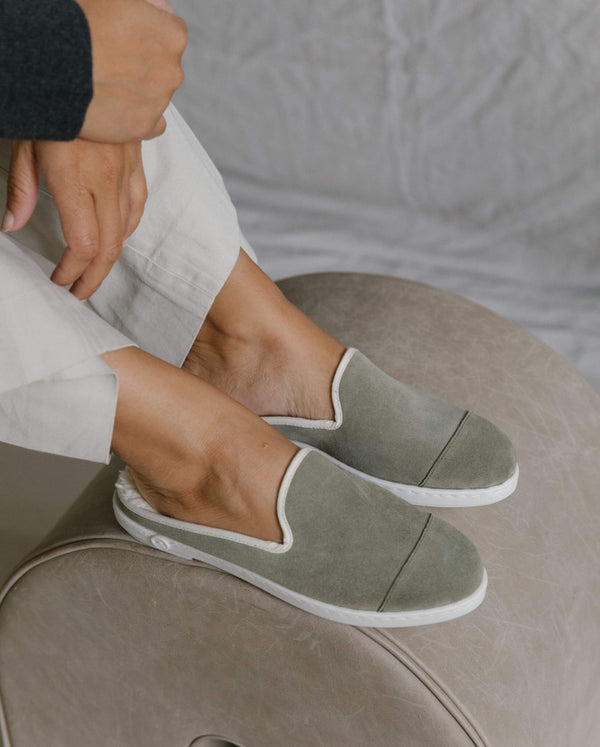 Angarde Mule Femme Kaki En Cuir Suède