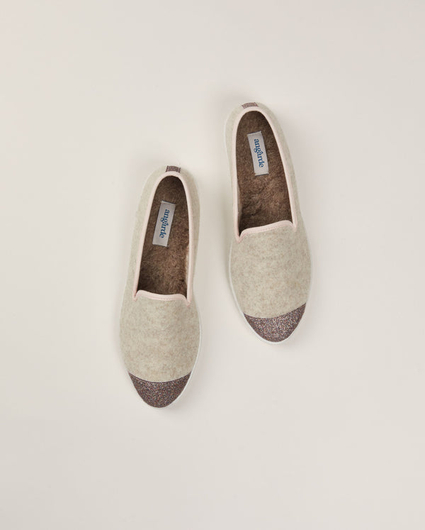 Angarde Chausson Femme Beige Paillettes Multicolores