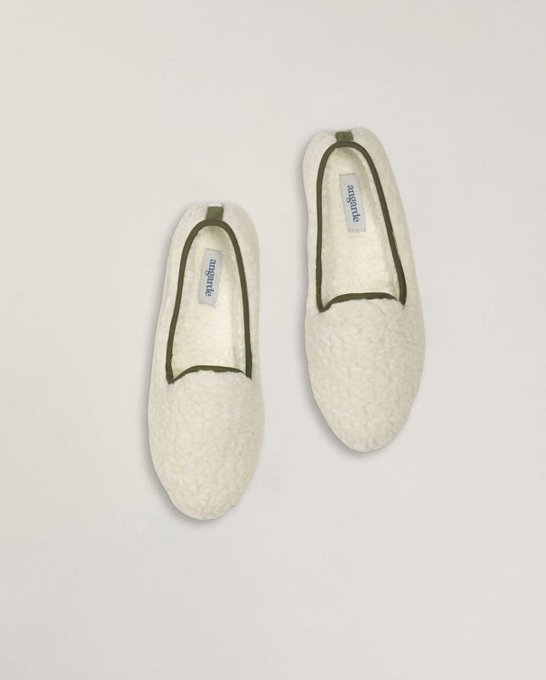 Angarde Chausson Femme Blanc Kaki En Bouclette De Laine