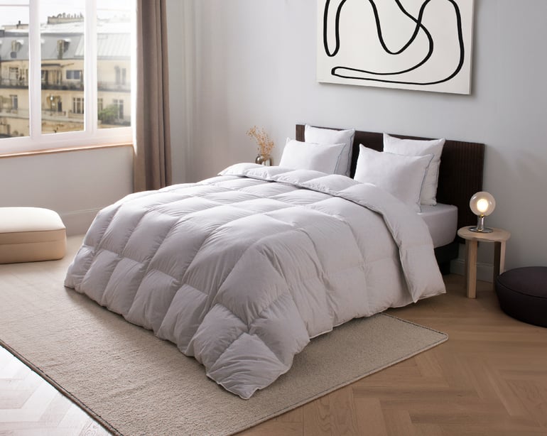 anne de solène COUETTE ADONIS Synthétique · Tempérée