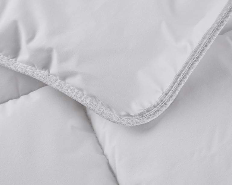 Anne De Solène COUETTE SERAPIA Synthétique · Légère