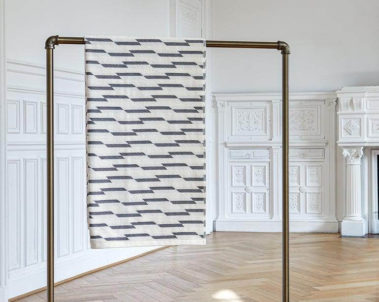 Anne De Solène DRAP DE BAIN Précis