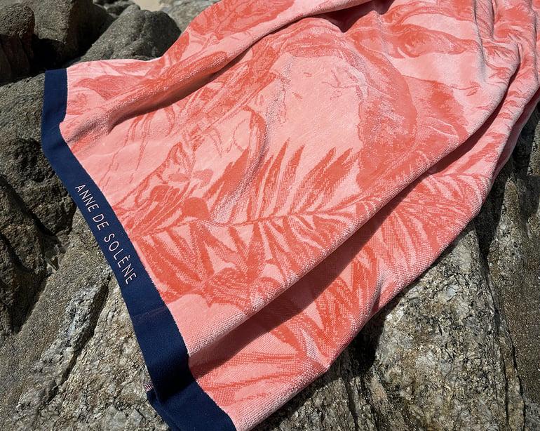 Anne De Solène DRAP DE PLAGE Balata · Corail
