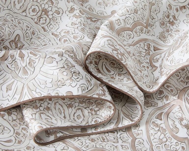 anne de solène DRAP PLAT Caryatide