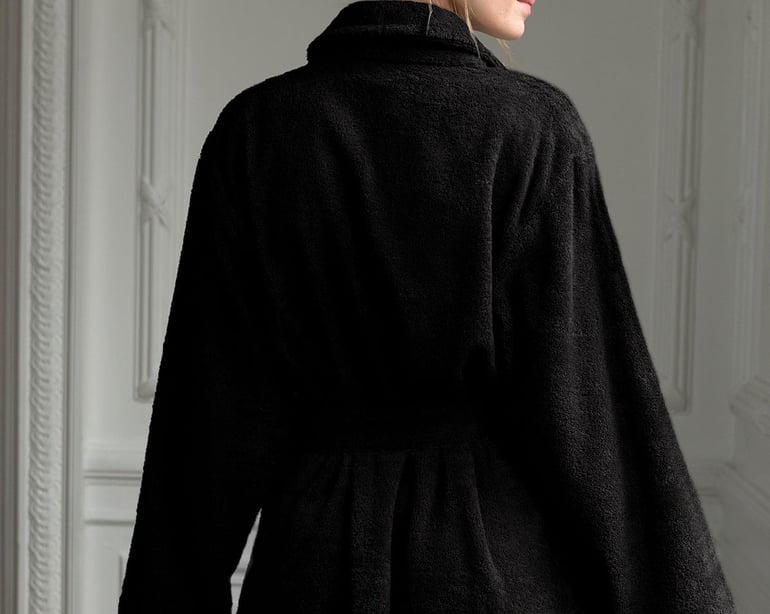 Anne De Solène PEIGNOIR Pétale · Réglisse