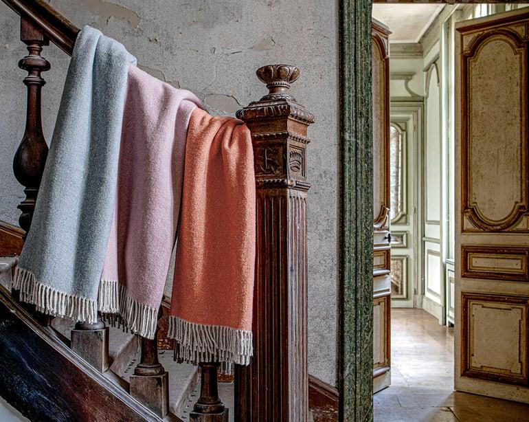 Anne De Solène PLAID Divin · Corail