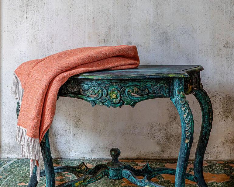 anne de solène PLAID Divin · Corail