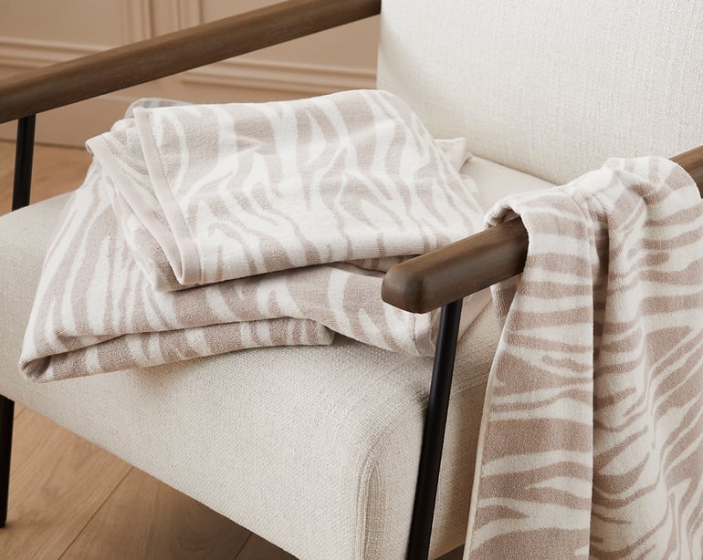 Anne De Solène SERVIETTE Zèbre · Beige