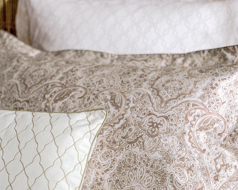 Anne De Solène TAIE D'OREILLER Caryatide