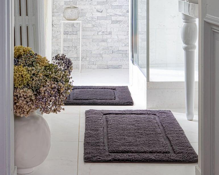 Anne De Solène TAPIS DE BAIN Origine · Poivre