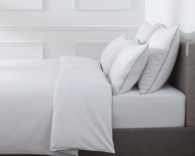 Anne De Solène DRAP HOUSSE Pure White Satin Lavé · Blanc