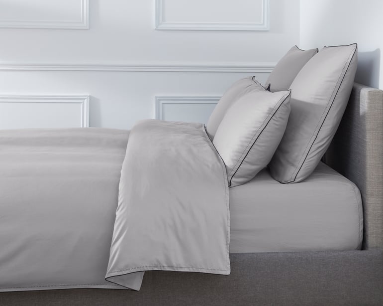 Anne De Solène DRAP HOUSSE Pure White Satin Lavé · Stone