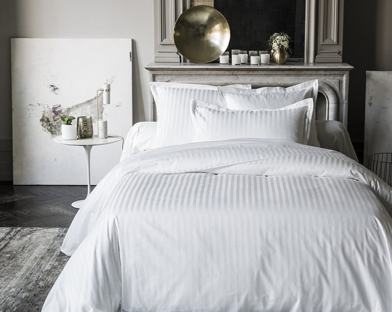 anne de solène HOUSSE DE COUETTE Allure Discrétion · Blanc