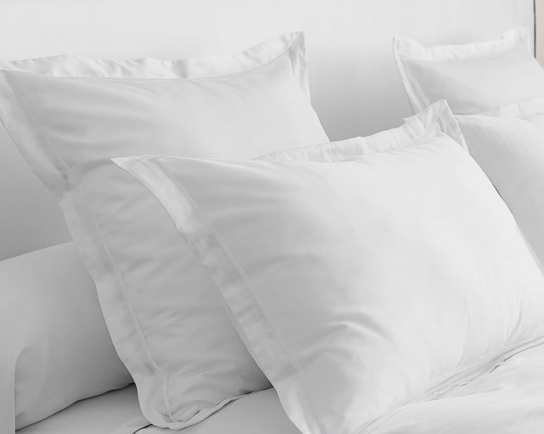 Anne De Solène TAIE D'OREILLER Breteuil · Blanc/Blanc