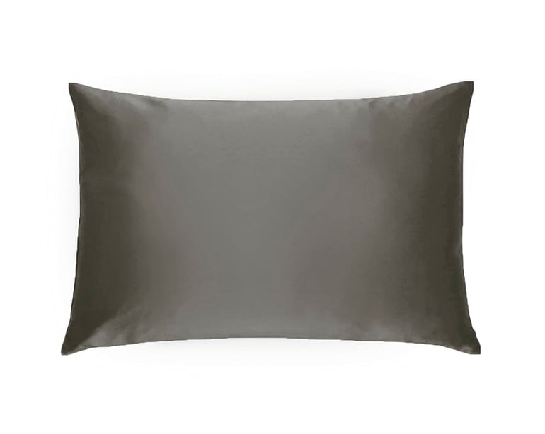 Anne De Solène TAIE D'OREILLER EN SOIE Caresse · Caviar