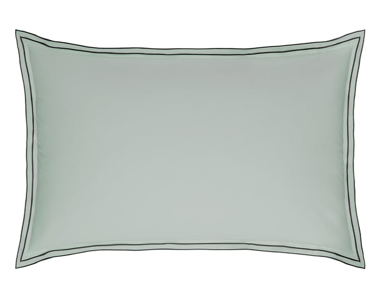 Anne De Solène TAIE D'OREILLER Pure White Percale Lavée · Light Green · Finition Black