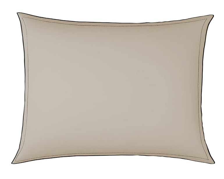 Anne De Solène TAIE D'OREILLER Pure White Satin Lavé · Sand · Finition Black