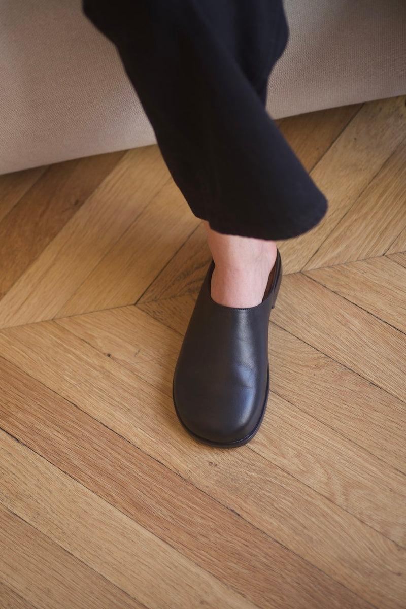 Anne Thomas Barbès Mule Black