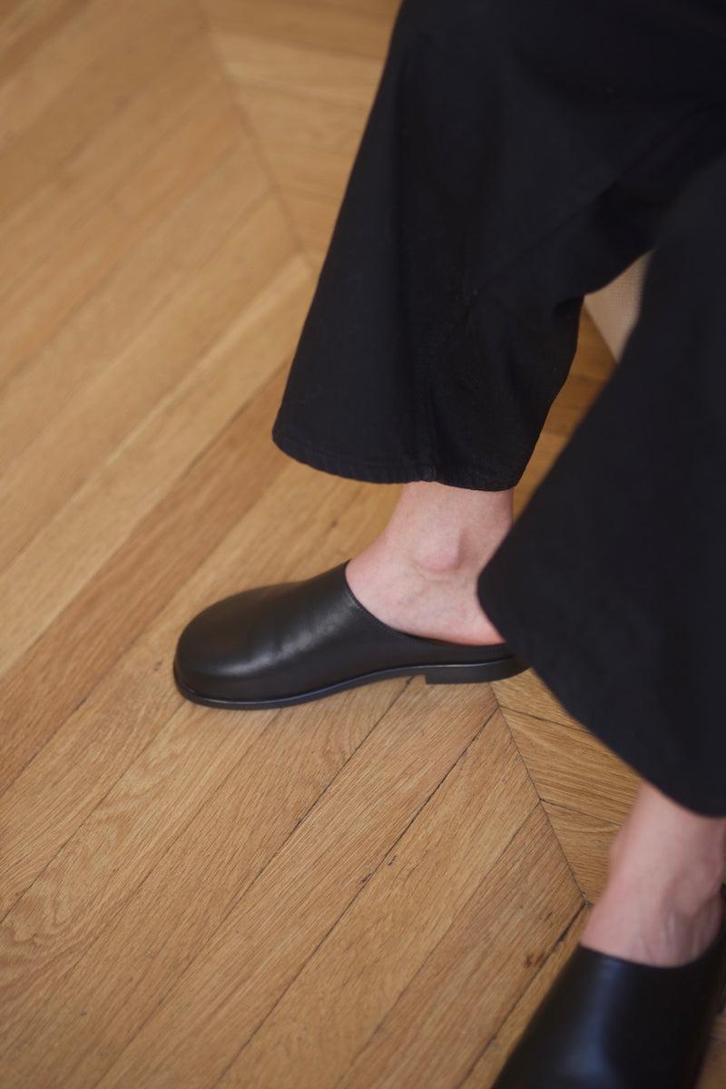 Anne Thomas Barbès Mule Black