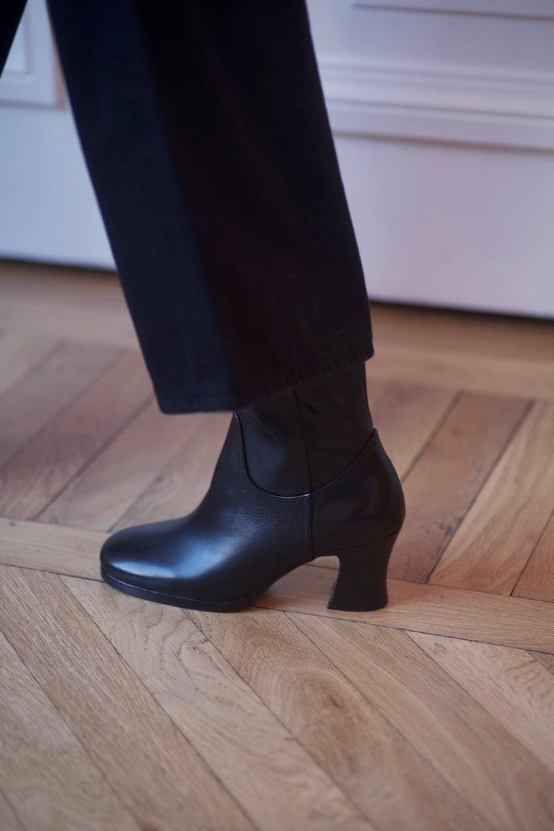 Anne Thomas Dallas Boots Calf Black