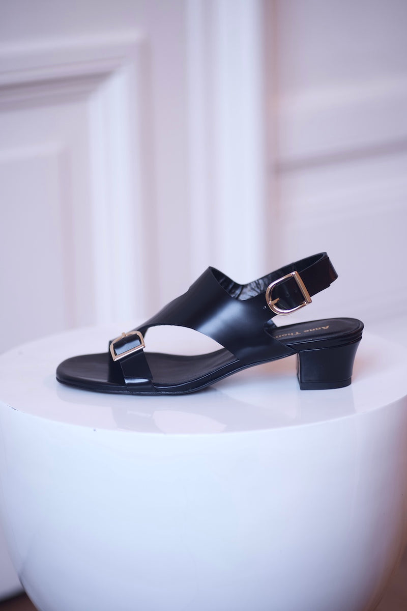 Anne Thomas Kabuki Sandals Polido Black