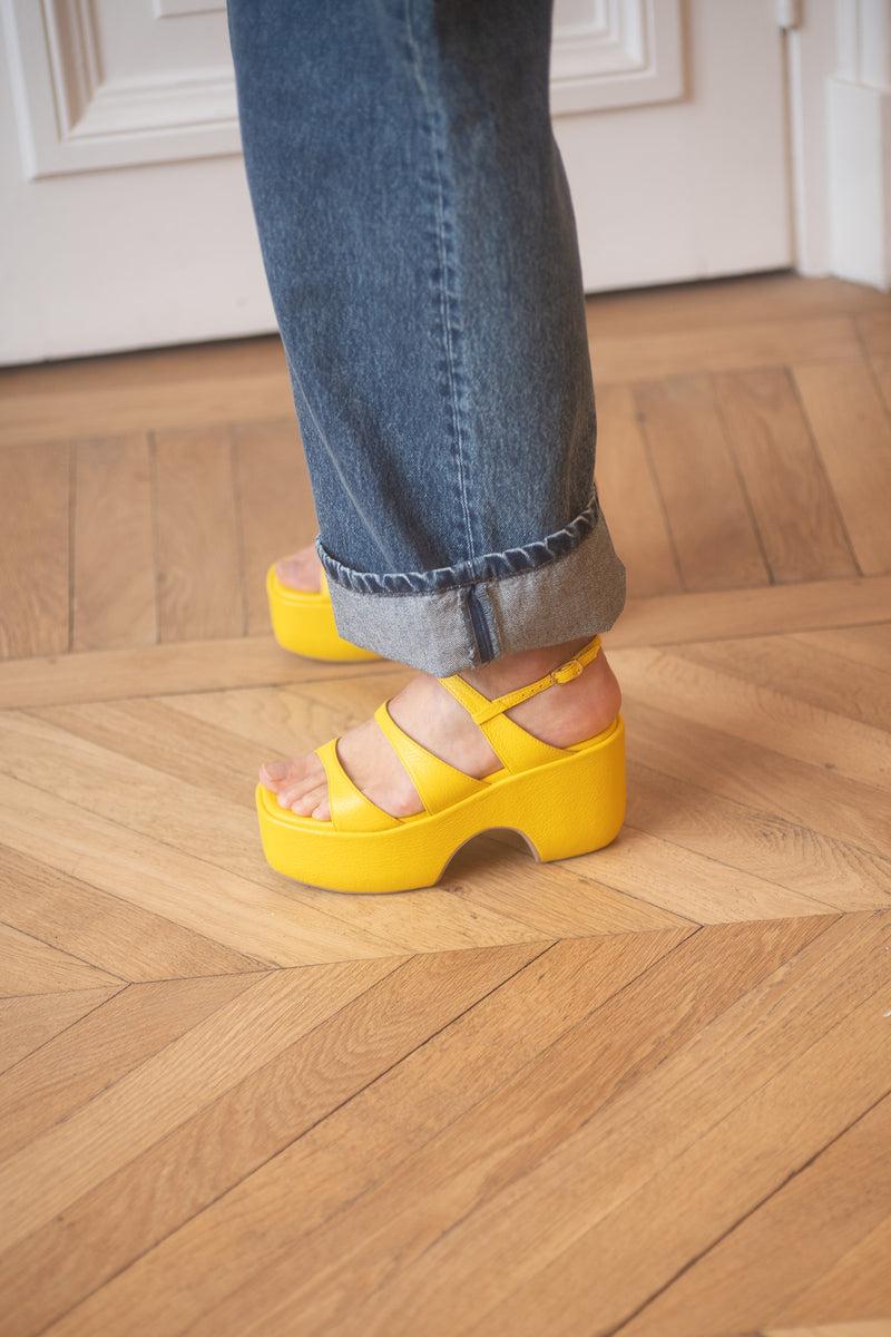 Anne Thomas Maki Wedge Appollo